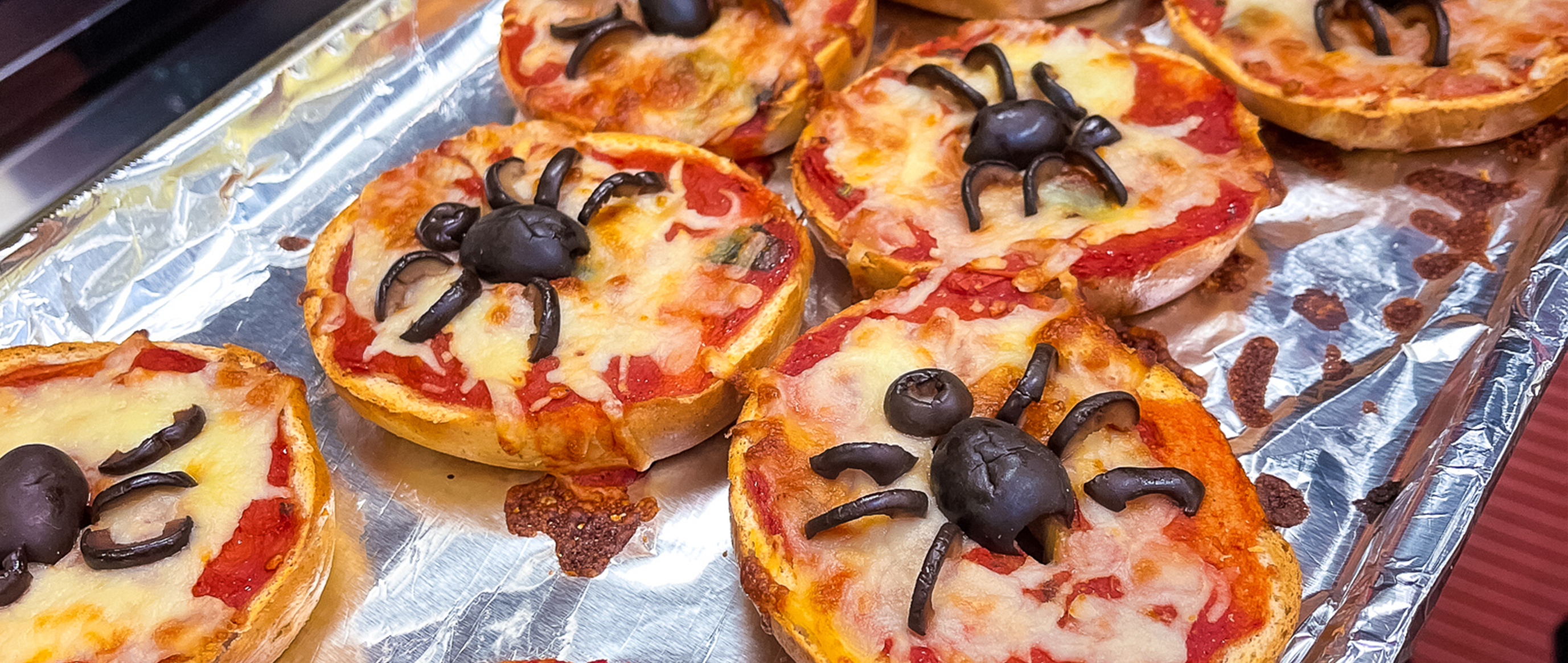 Spooky Spider Pizza Bagel Bites